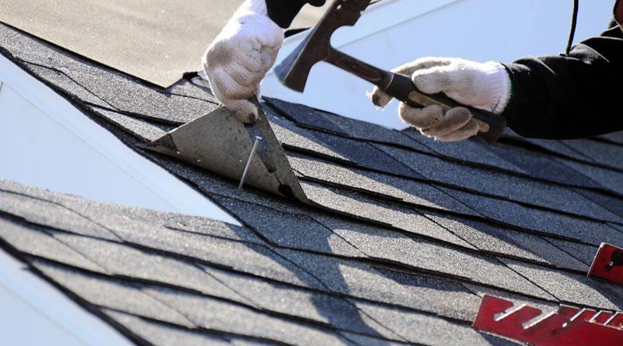 Professional residential roofers in Medway, ME